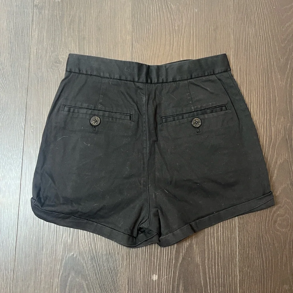 Super High Waisted Short - Picture 2 of 3